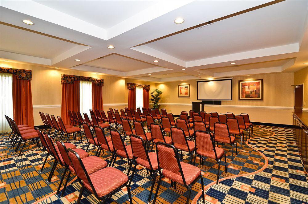 Comfort Suites Savannah Gateway I-95 Georgetown Einrichtungen foto